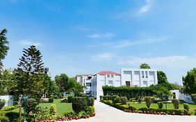Pink Villa Boutique Hotel