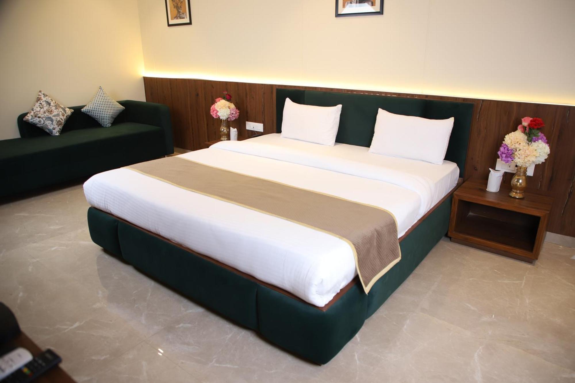 Pink Villa Boutique Hotel Meerut Esterno foto