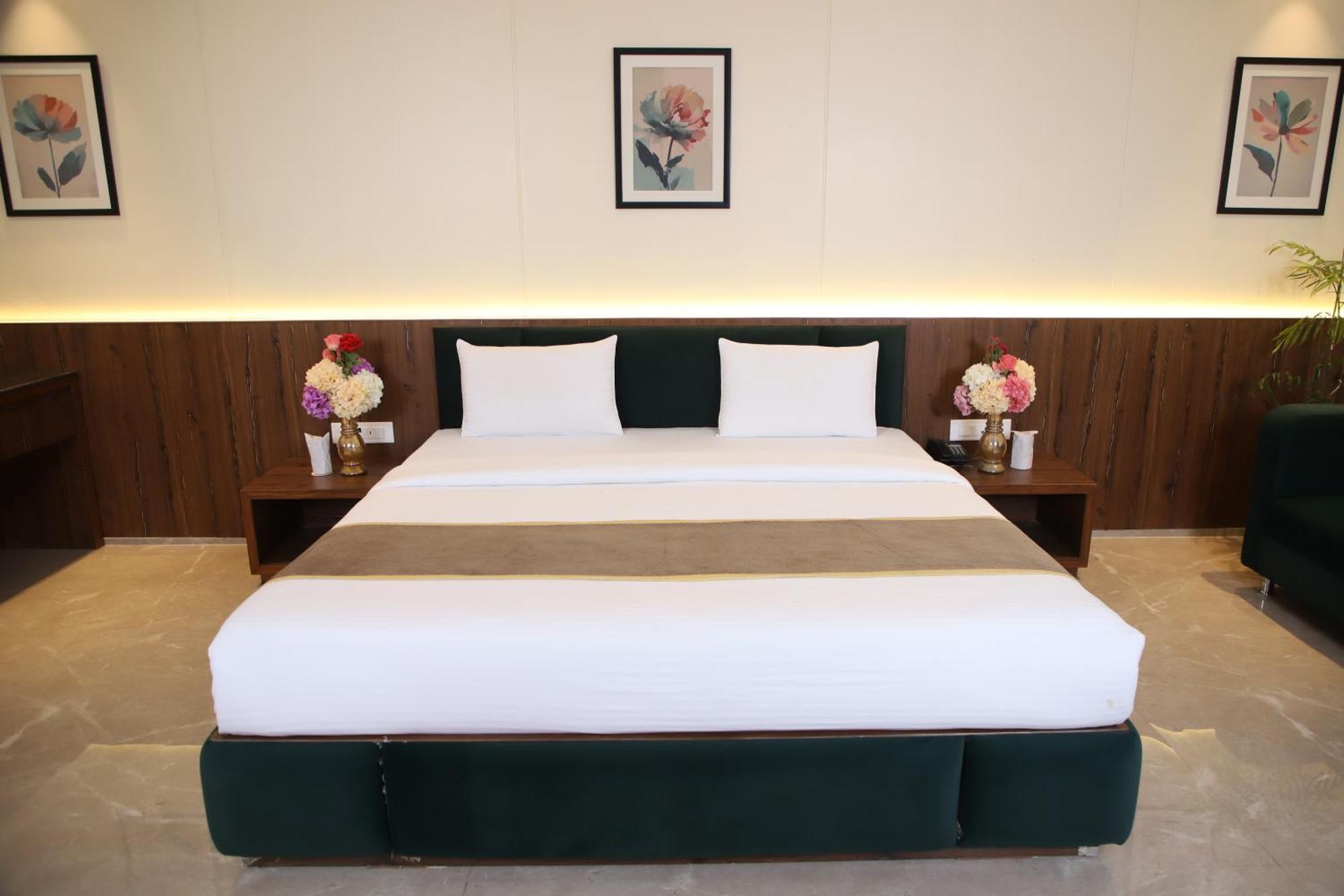Pink Villa Boutique Hotel Meerut Esterno foto